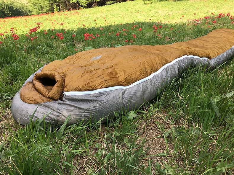 シュラフ 極寒対応マミー型寝袋