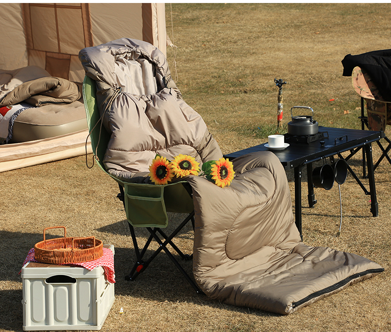 シュラフ ゆったり眠れる波型断熱シュラフ