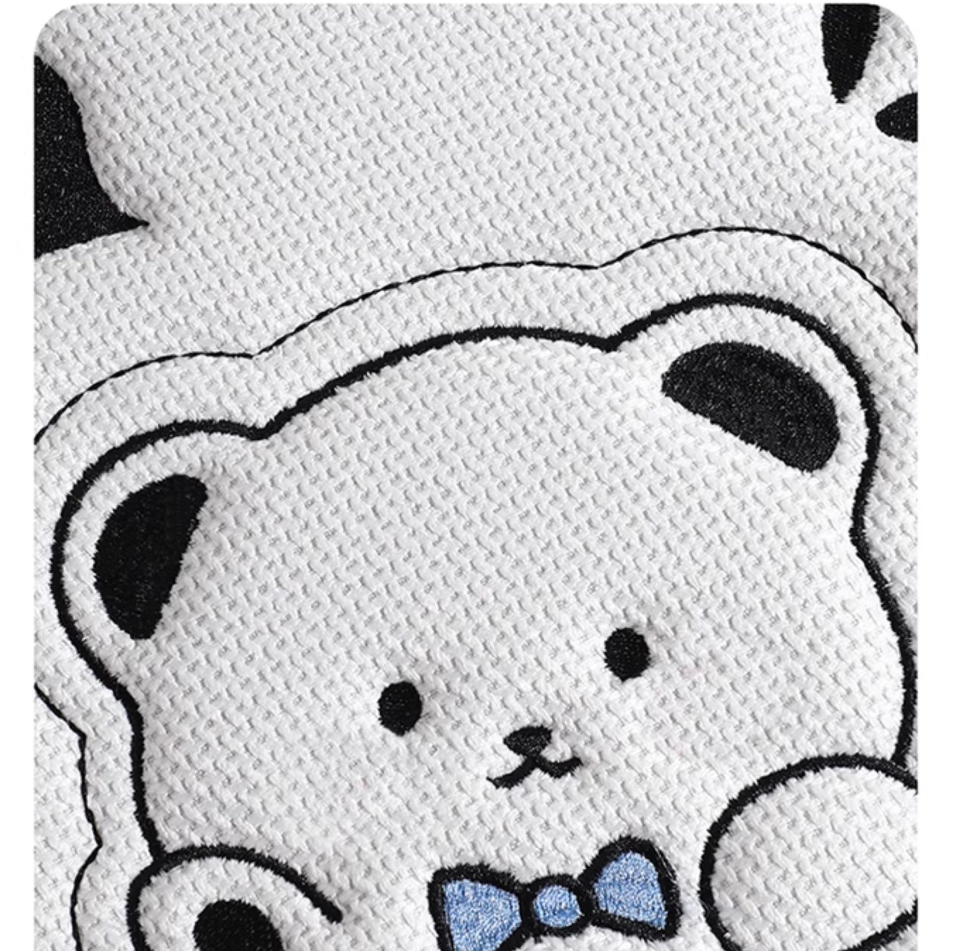 車シートカバー クマ柄刺繍入り後部座席シートカバー