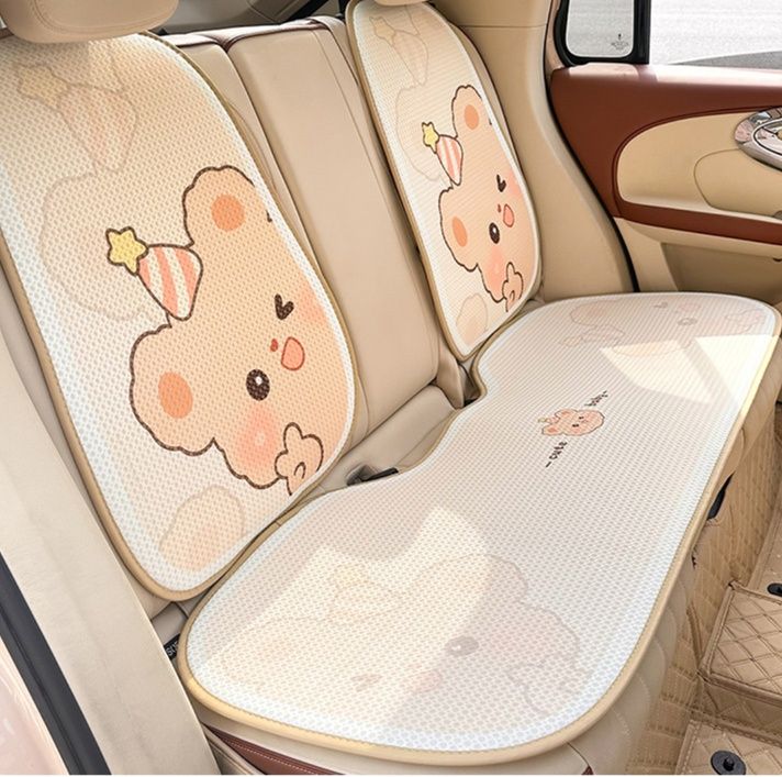 車シートカバー くまさん抱き枕付き後部座席カバー