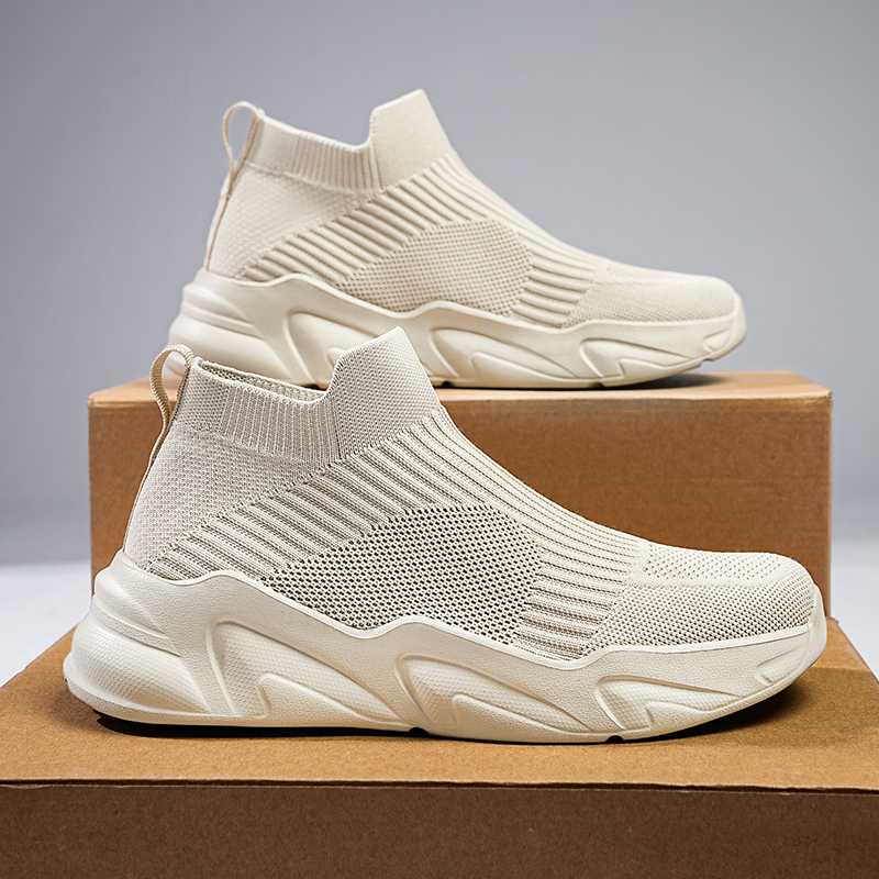 足元から自信が湧く!メンズ向けソールが厚いスニーカーおすすめ5選