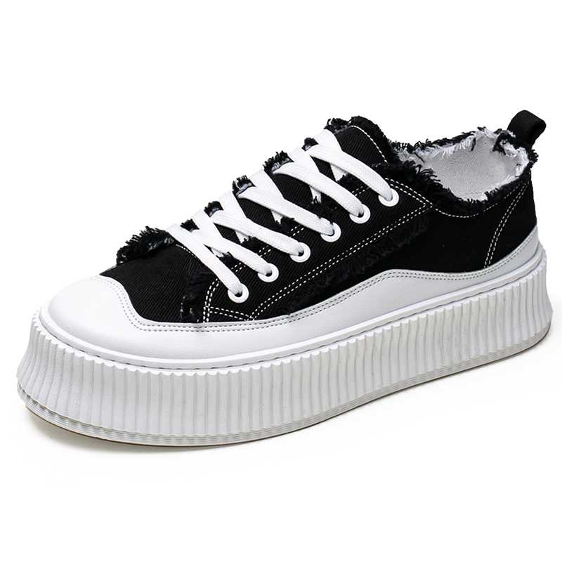 スタイルアップで自信が湧く！メンズプラットフォームスニーカーおすすめ10選