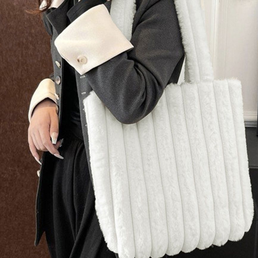 韓国ファッション もこもこファートートバッグ大容量秋冬韓国