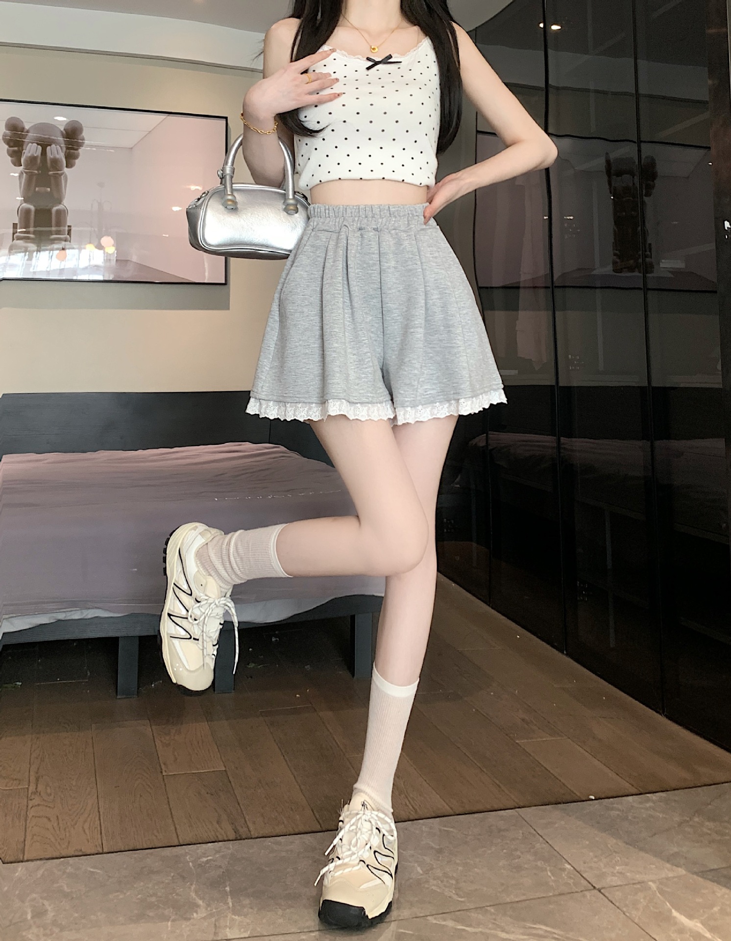 韓国ファッション レース縁取りフレアショートパンツ