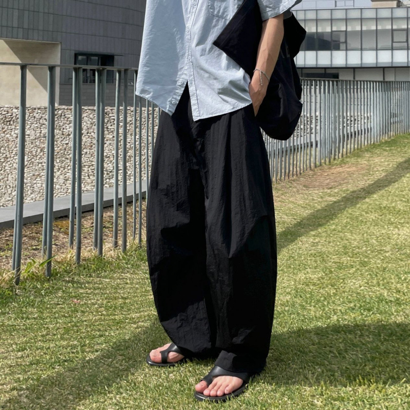 韓国ファッション 光沢バルーンワイドパンツ
