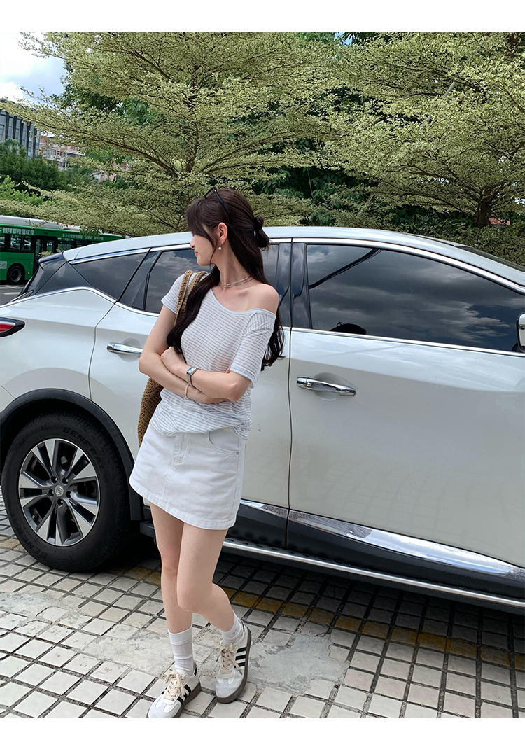 韓国ファッション デザイン肩見せボーダーカットソー