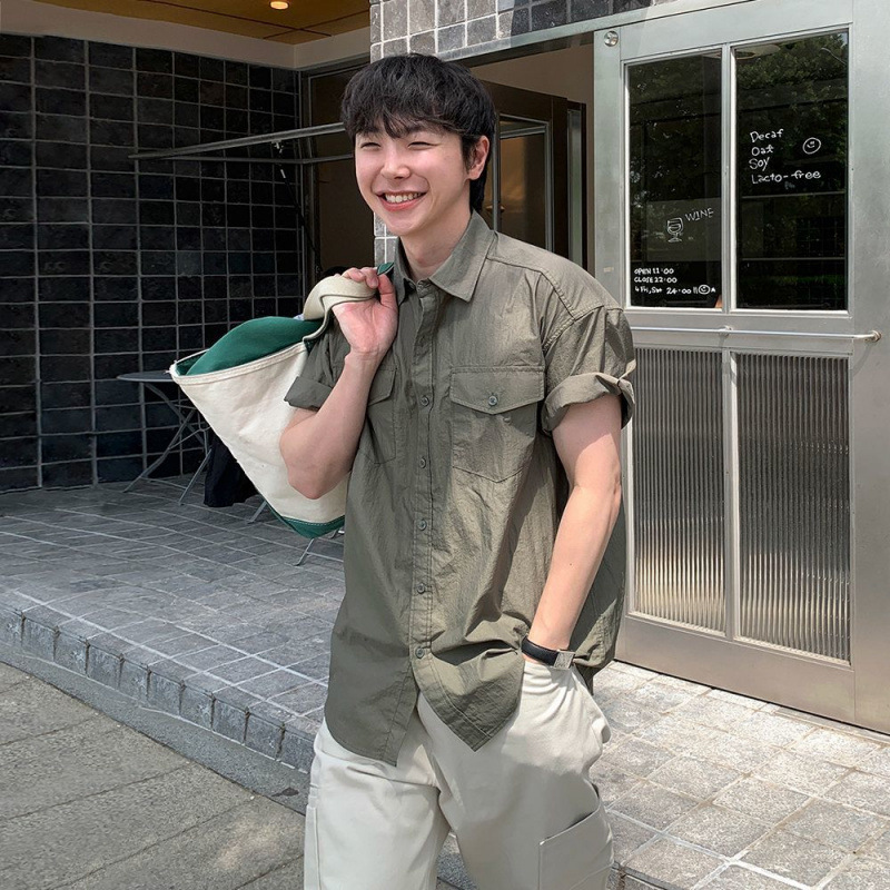 韓国ファッション ミリタリーポケット半袖シャツ