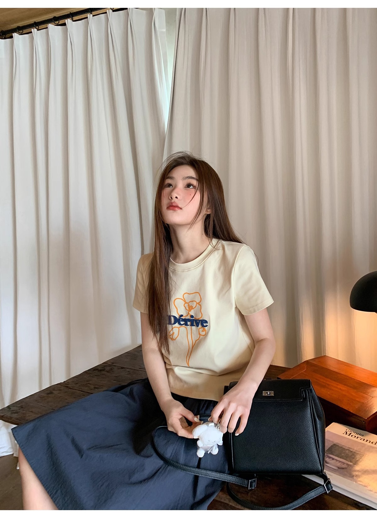 韓国ファッション お花モチーフ ゆるプリント半袖Ｔシャツ