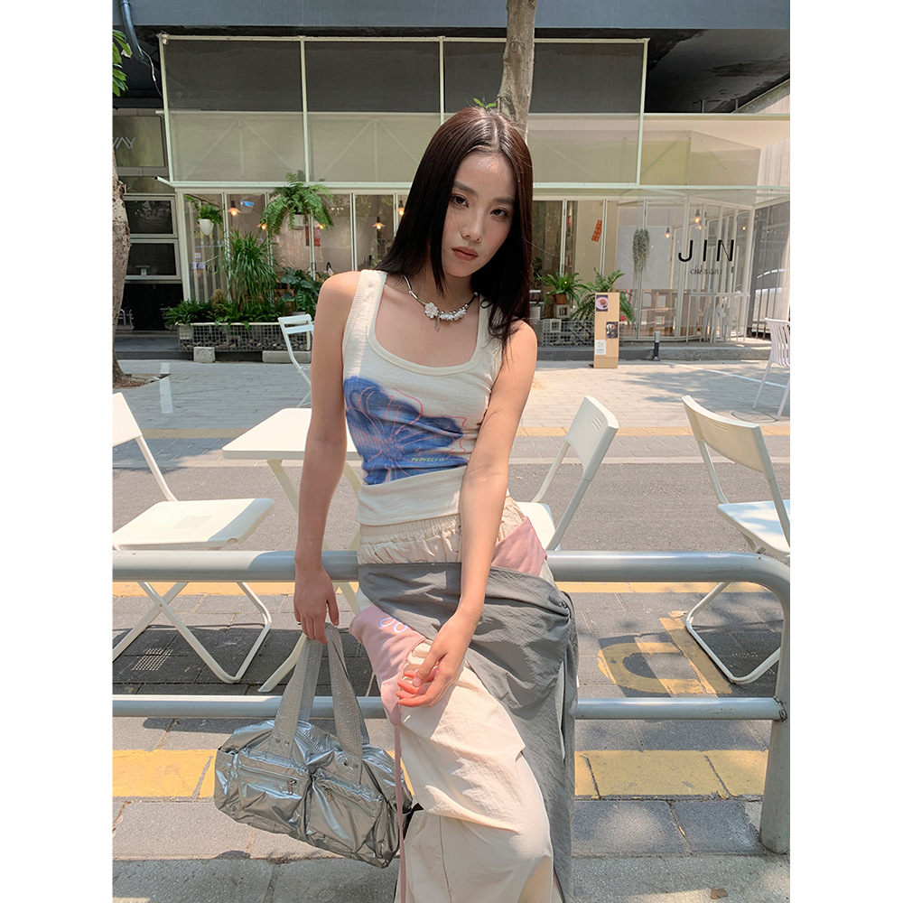 韓国ファッション 花柄アートタンクトップ
