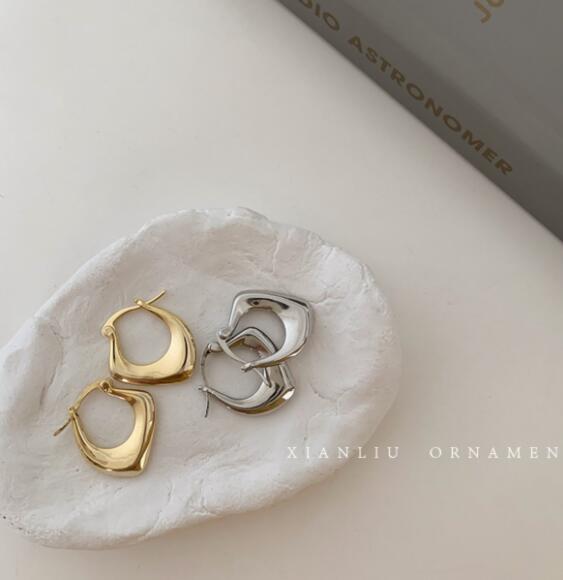 韓国ファッション 韓国風おしゃれ不規則フープピアス