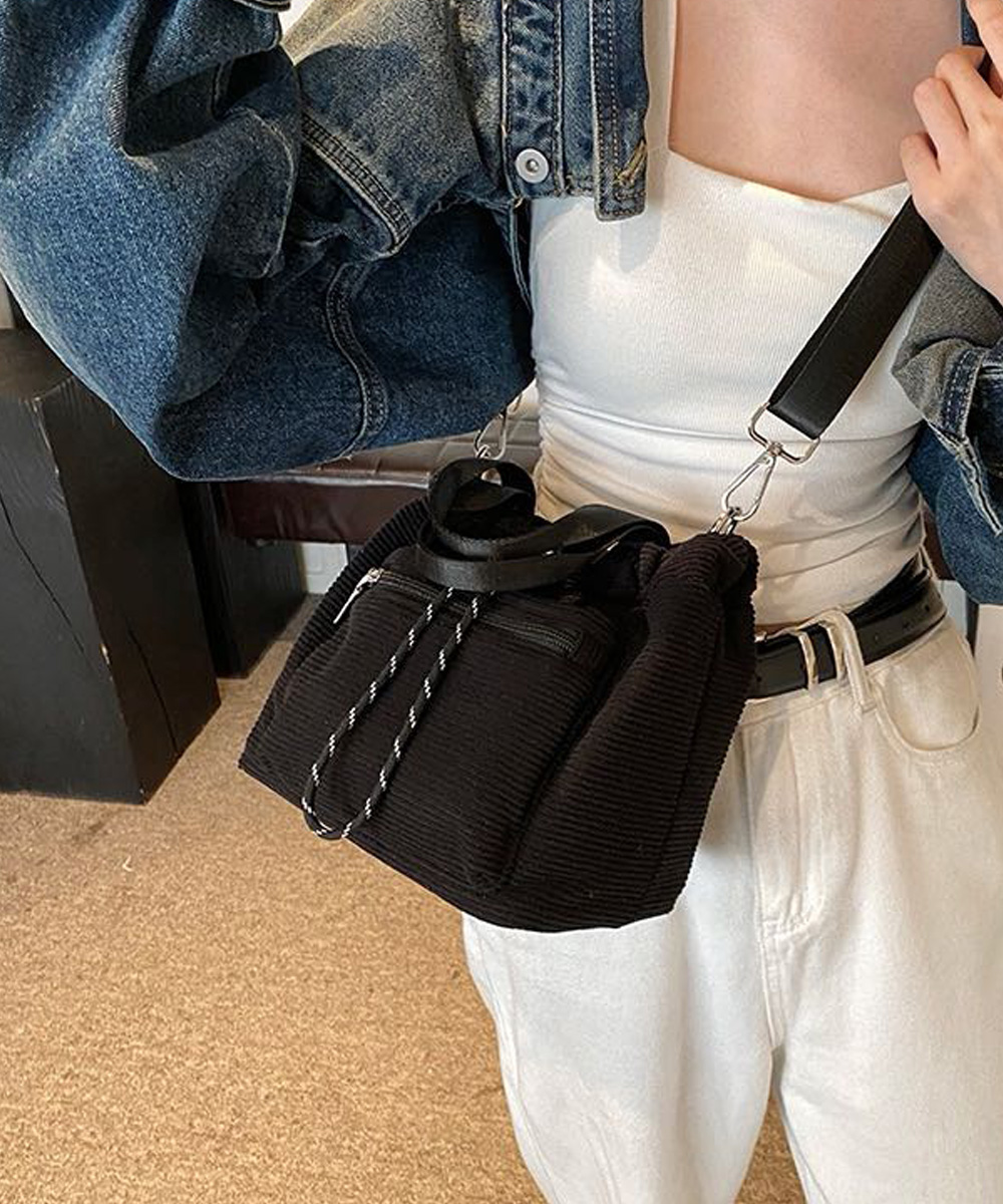 韓国ファッション コーデュロイ巾着ショルダーバッグ小さめ軽量