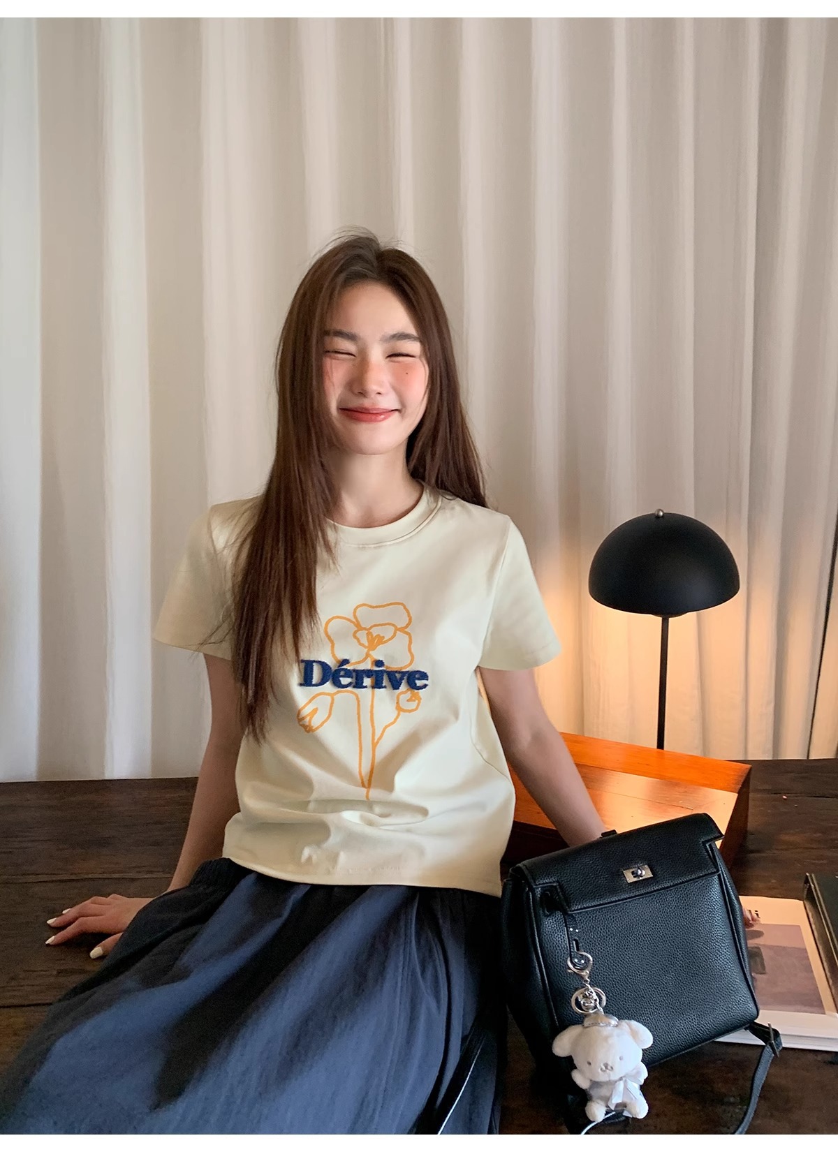 韓国ファッション お花モチーフ ゆるプリント半袖Ｔシャツ