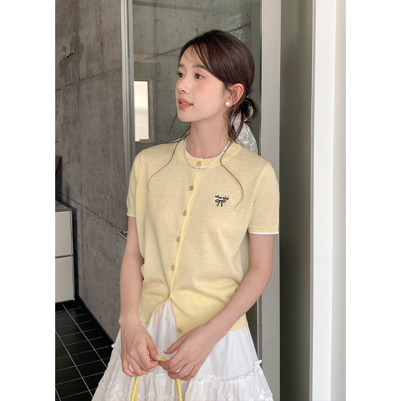 韓国ファッション リボン刺繍入り半袖ニットカーディガン