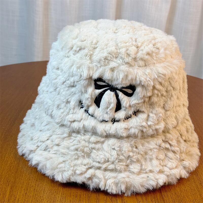 韓国ファッション 秋冬新作 ふわふわ漁師帽 リボン刺繍 韓国風防寒帽子