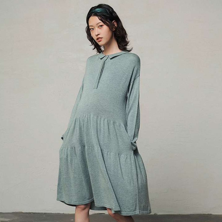 ふんわりシルエットのシャツワンピース