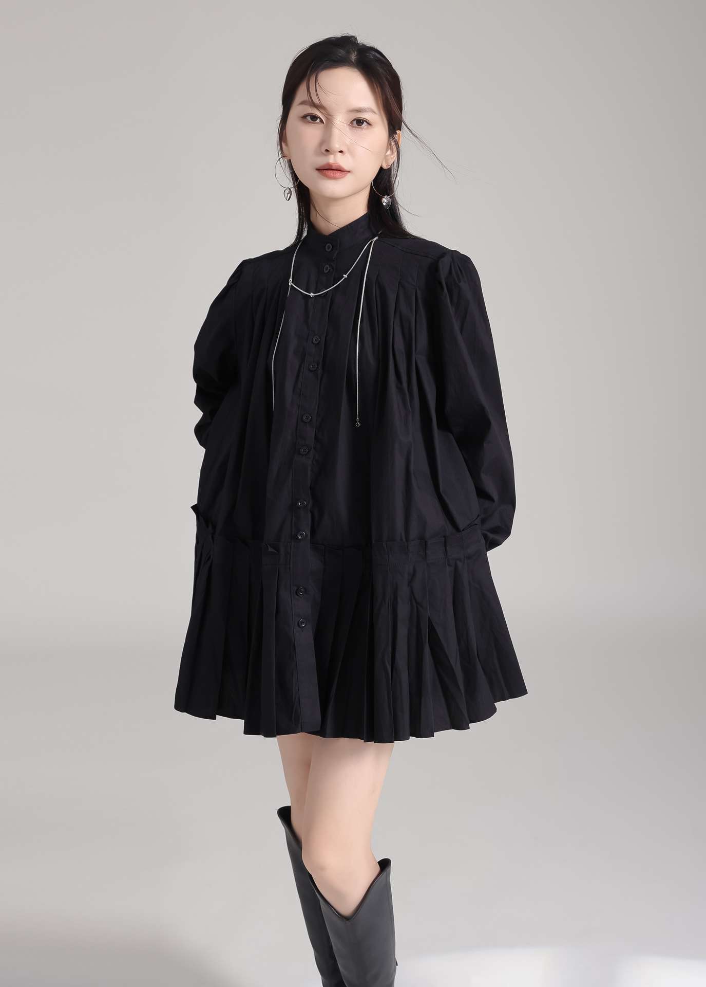 プリーツデザイン ゆったりシャツワンピース