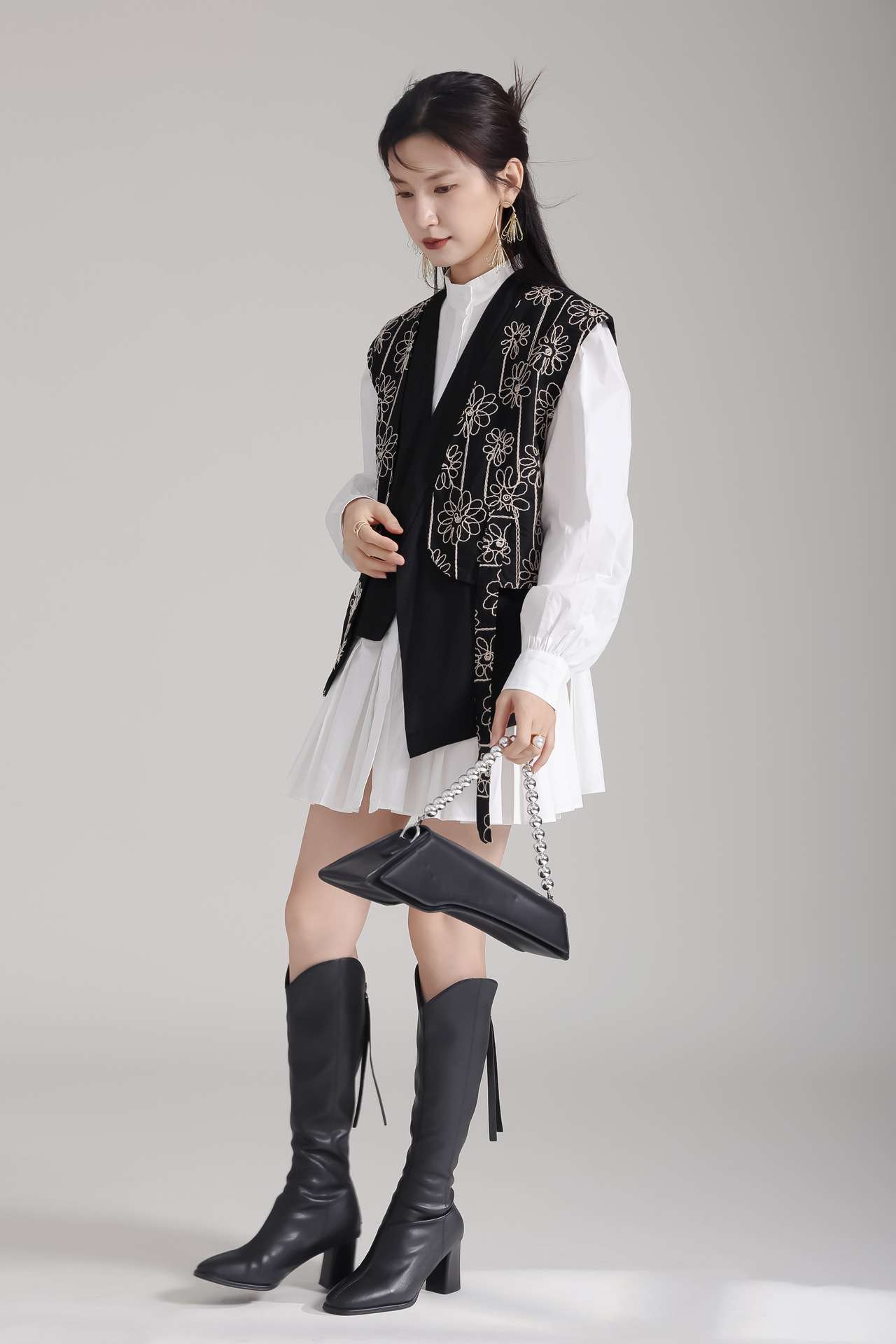 プリーツデザイン ゆったりシャツワンピース