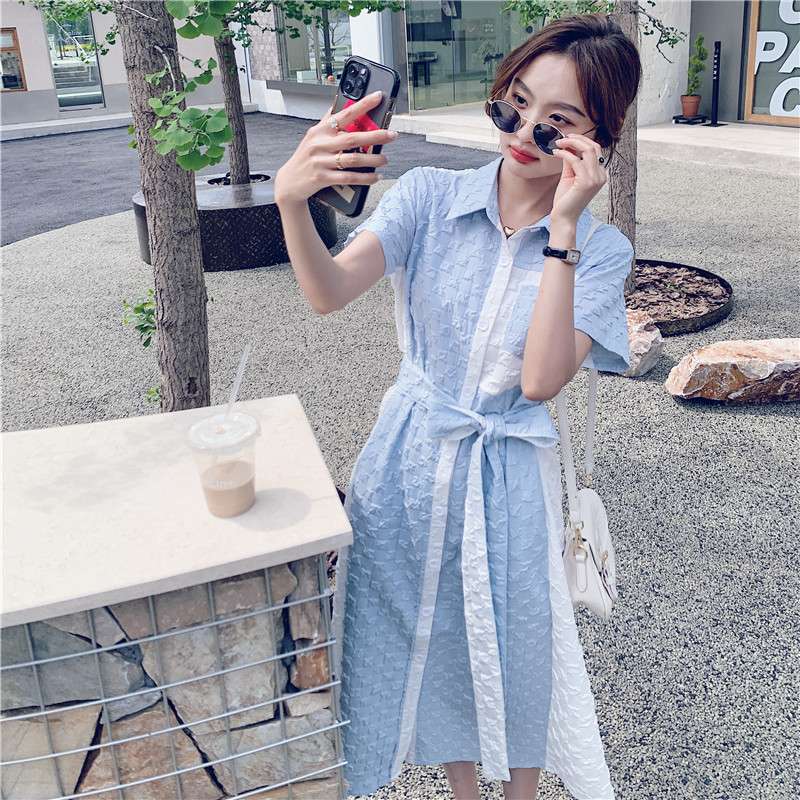 軽やかな夏のシャツワンピース