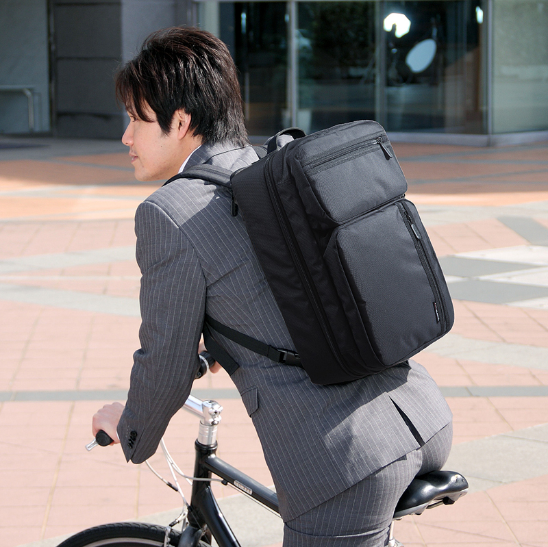 防水リュック 多機能収納型ビジネス対応防水バッグ