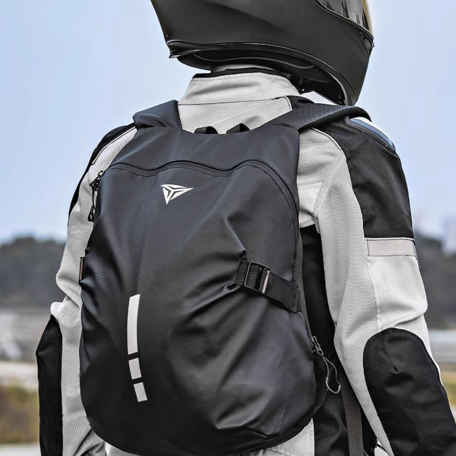 防水リュック ツーリング完全防水ヘルメット収納リュック