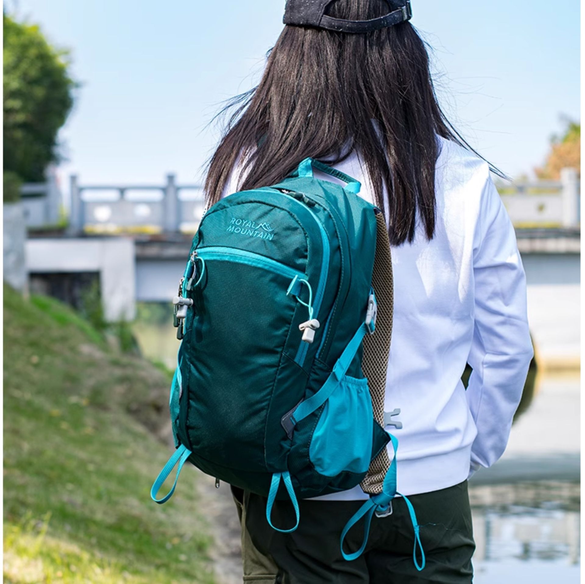 防水リュック コンパクト登山防水デイパック