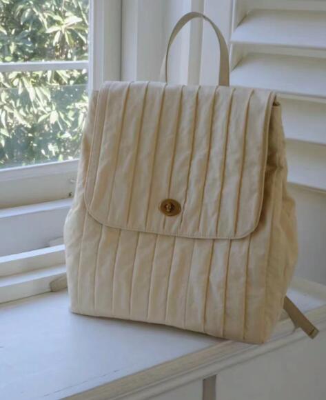 防水リュック 通学用防水キルティングリュック大容量巾着式背負いかばん