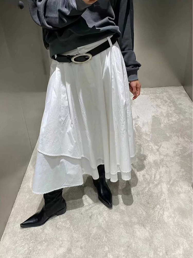 白スカート 優美な段重ねロングスカート