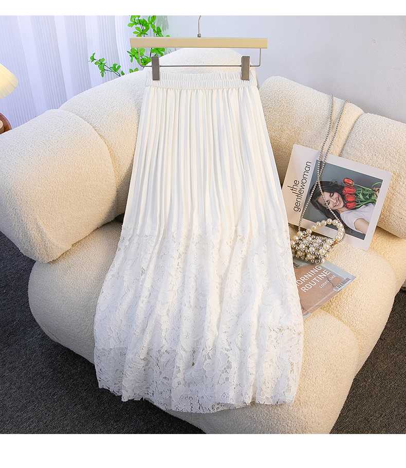 レーススカートで叶える！季節感あふれるエレガントな着こなし10選