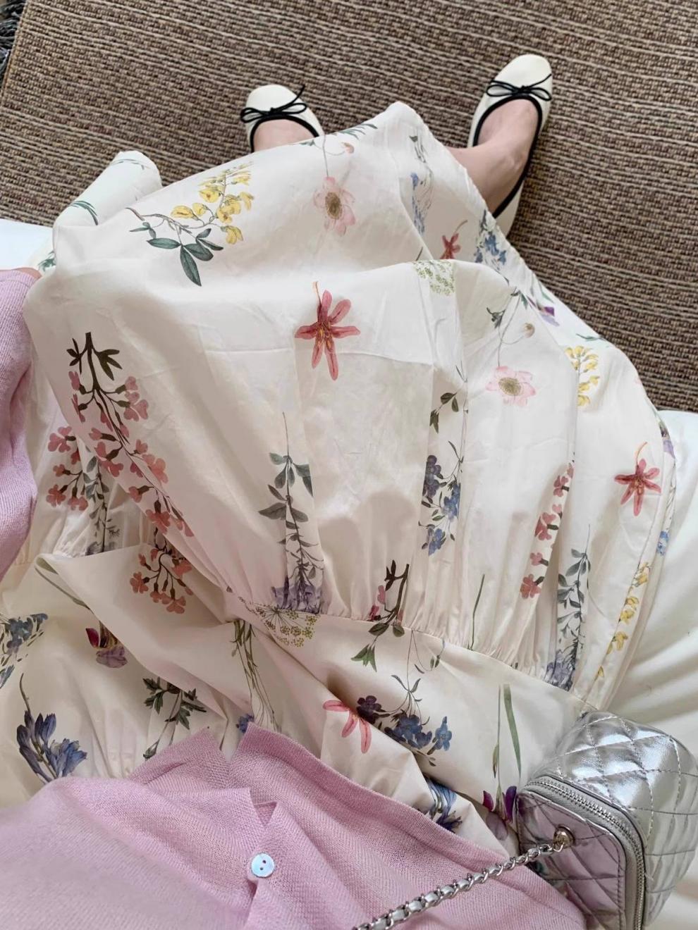 白スカート 花園ティアードプリーツスカート