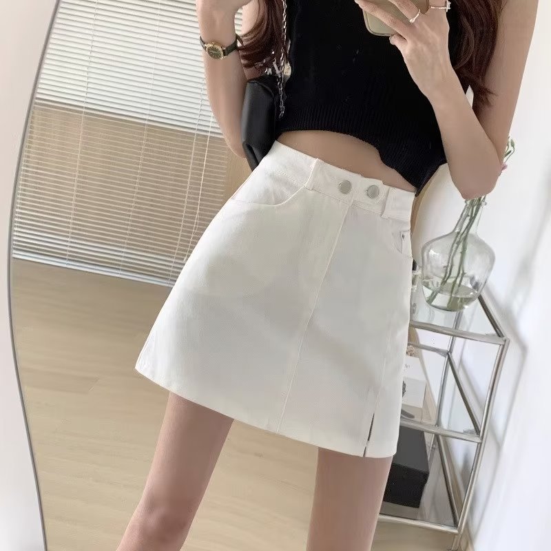 白スカート すっきりシルエット台形スカート