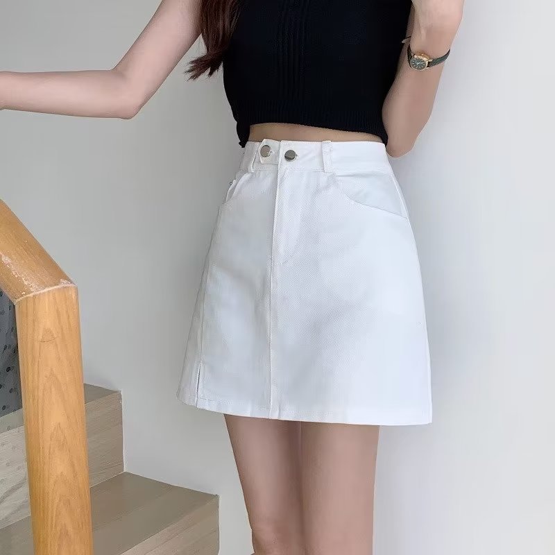 白スカート すっきりシルエット台形スカート