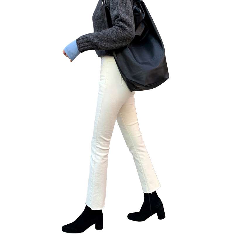 白パンツ ストレートすっきりパンツ