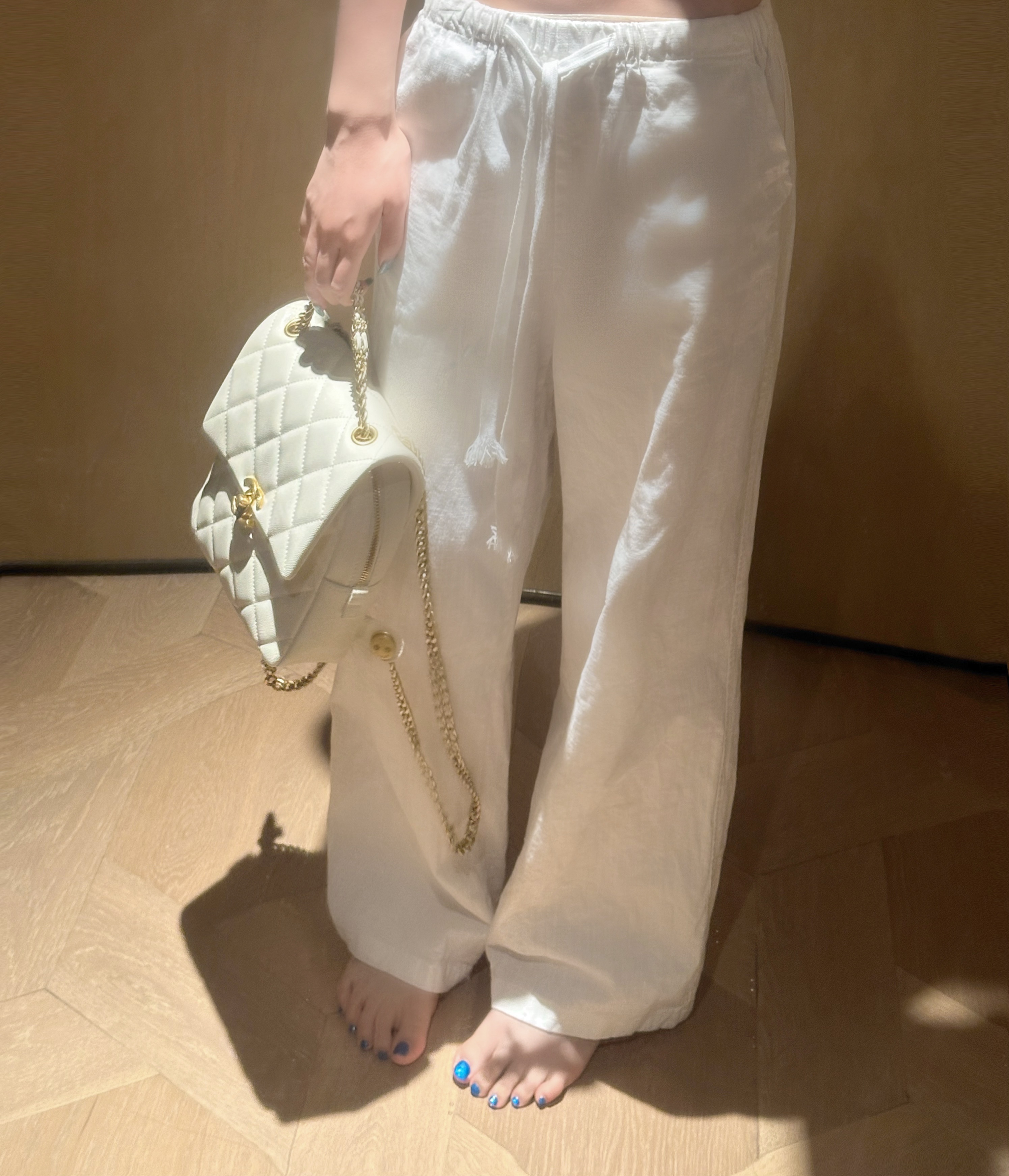 白パンツ リラックスデザイン パレス ワイドパンツ