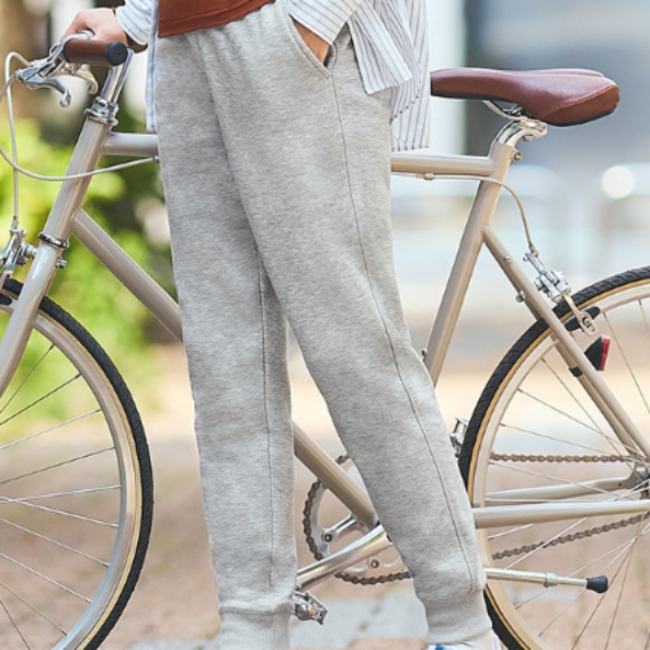 白パンツ ゆったりリラックス裏起毛パンツ