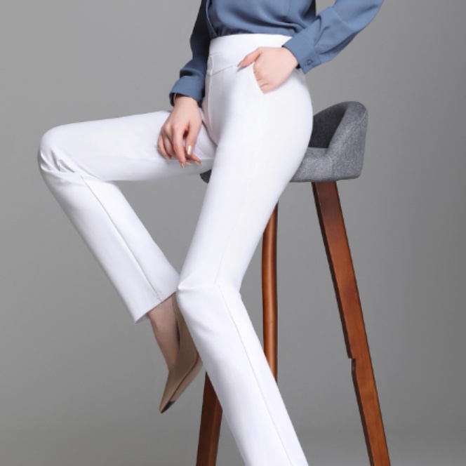 白パンツ オフィス仕様 すっきりストレートパンツ