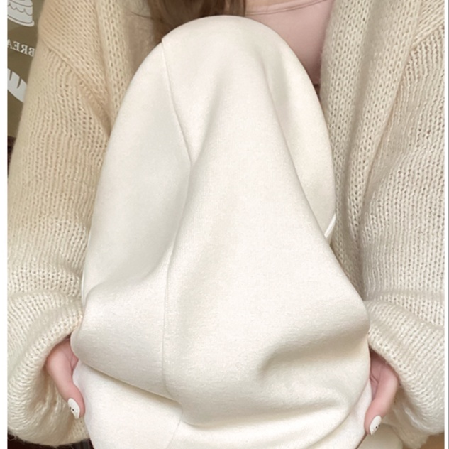 白パンツ ゆったりワイドルーミーパンツ