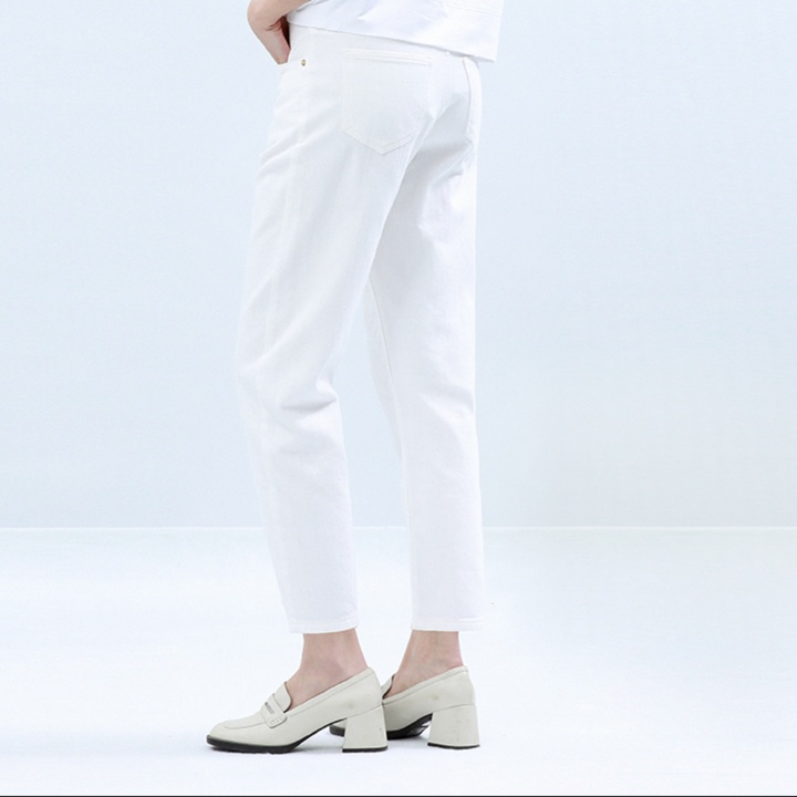 白パンツ シンプルストレートパンツ