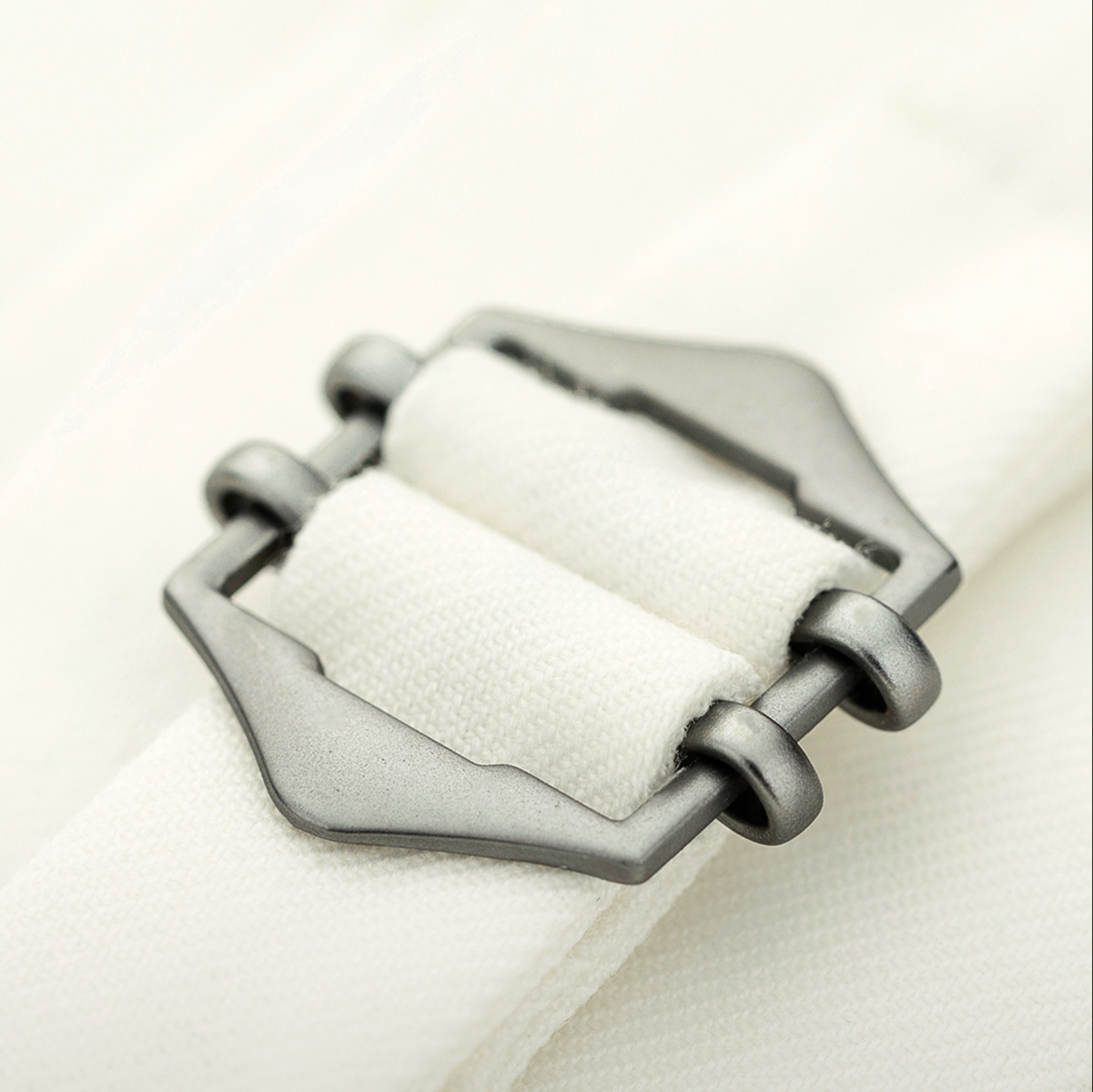 https://fulmo-img-server.com/shiropanstore/1741570760059_5z3c73yj_vtsprshg.jpeg
