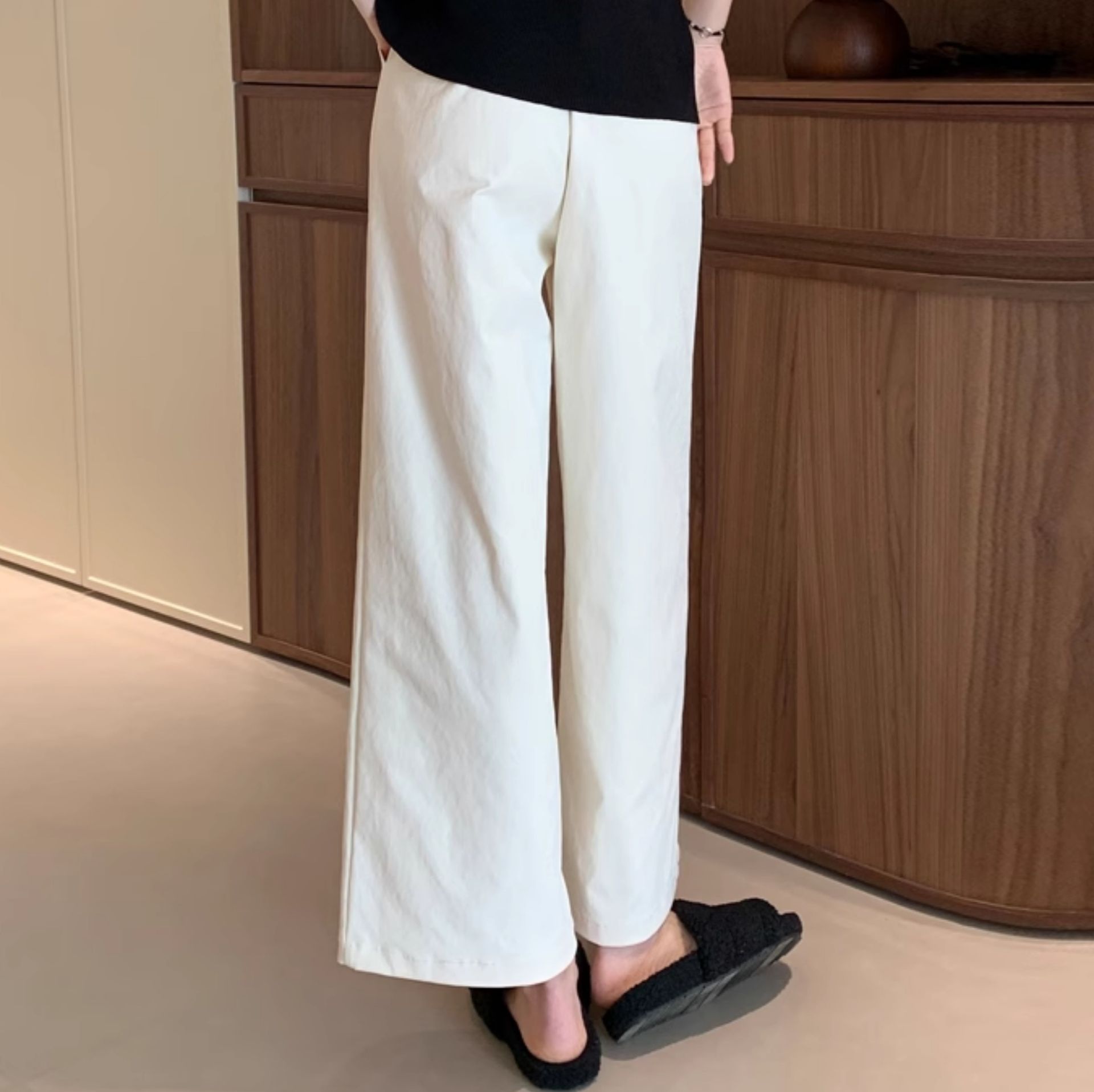 白パンツ すっきり見せフレアワイドパンツ