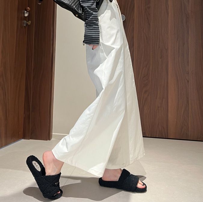白パンツ すっきり見せフレアワイドパンツ