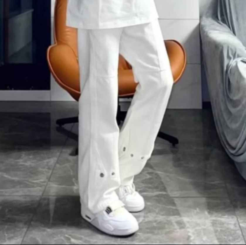 白パンツ 裾ボタンストレートパンツ