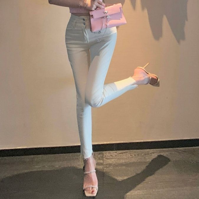 白パンツ すっきりシルエット美脚パンツ