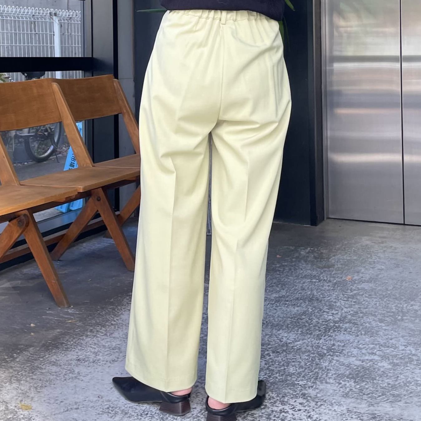 白パンツ 優雅なドレープワイドパンツ