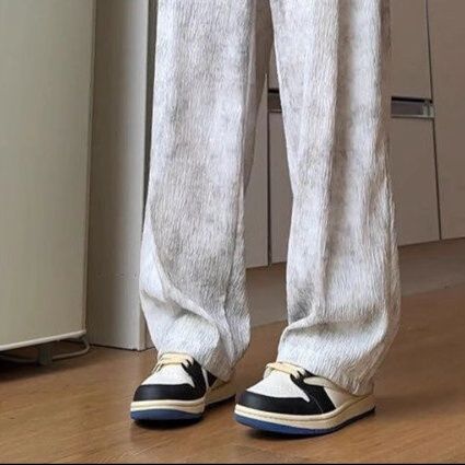 白パンツ ゆったりドローコード風合いパンツ