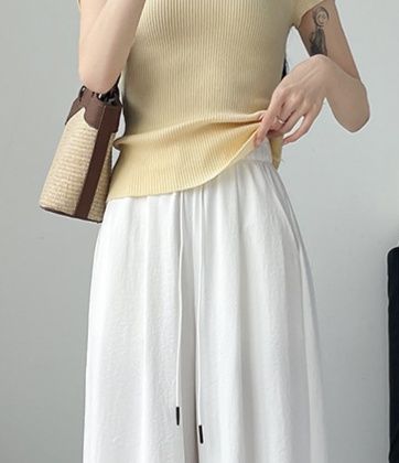白パンツ 高腰ゆったりフレアパンツ