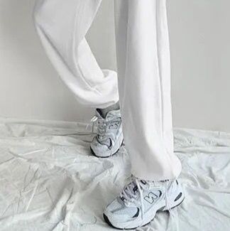 白パンツ リラックスウエストストレートパンツ