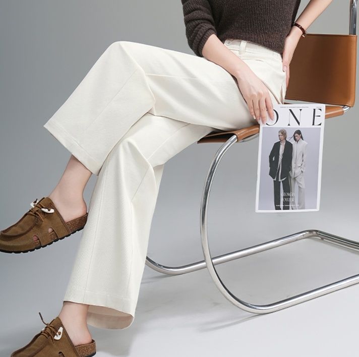 白パンツ センタープレス入りワイドレッグパンツ