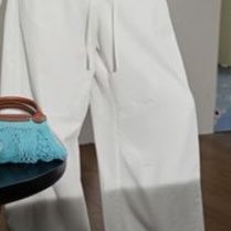 白パンツ ゆったり美脚ハイウエストストレートパンツ