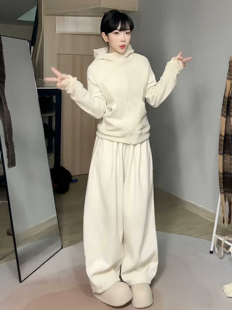 アラジンパンツ白で魅力的なコーディネートを楽しむための5選