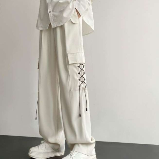 編み上げ装飾付き白パンツワイドカーゴ